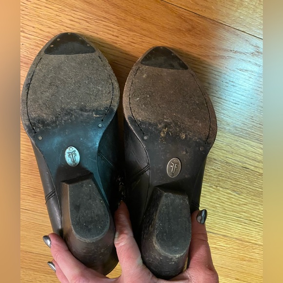 Frye ankle boots. Size 7. - Picture 6 of 6